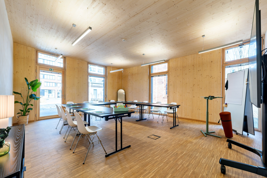 Besprechungsraum mit U förmiger Bestuhlung