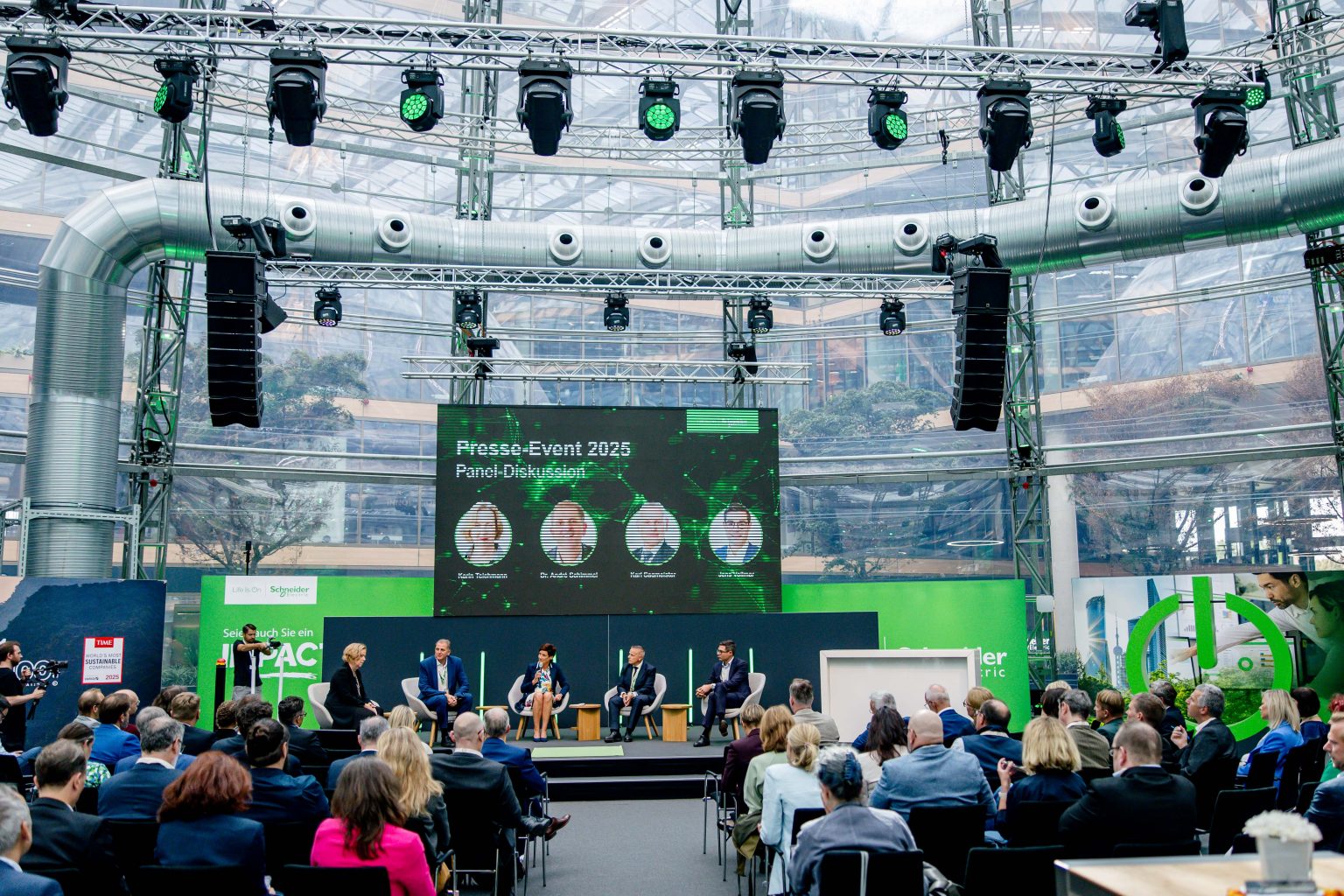 Schneider Electric, Gruppe C Photography