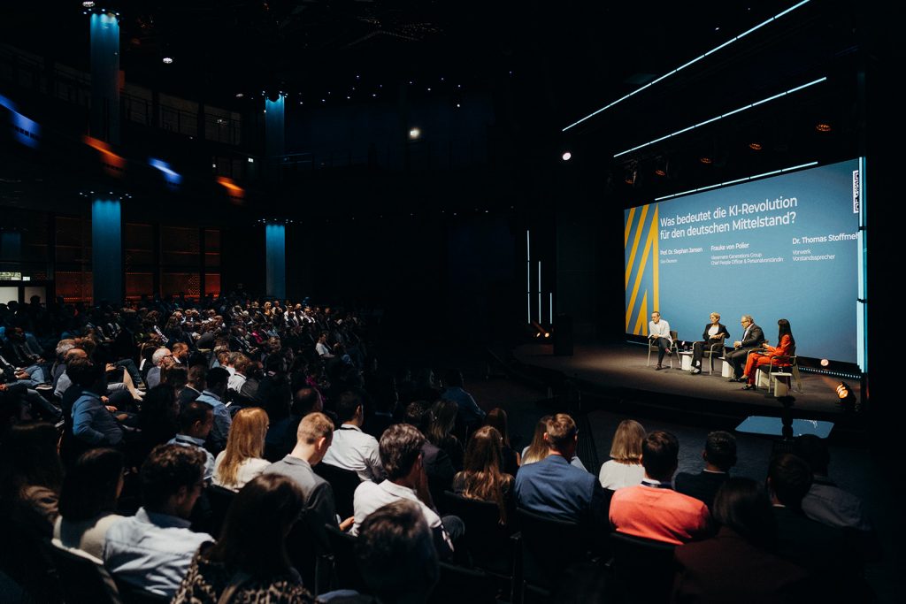 Blick in das Forum bei der MOMENTUM