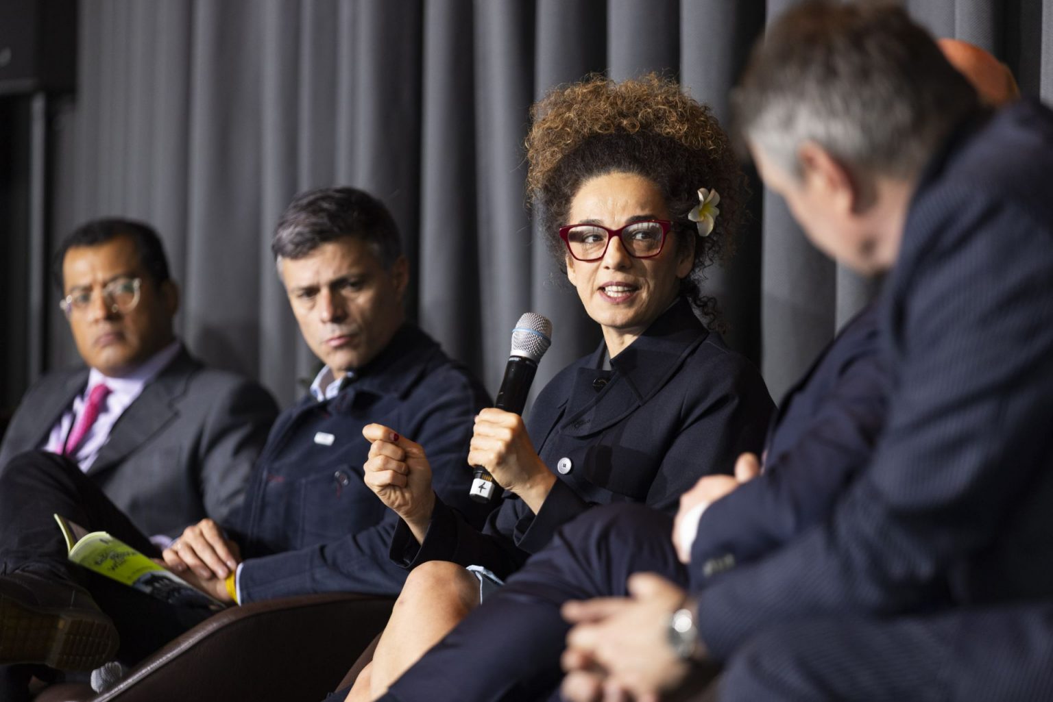 Freiheitskämpferin Masih Alinejad bei der Pressekonferenz zur BerlinFreedom Conference